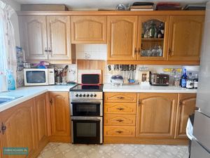 Kitchen- click for photo gallery